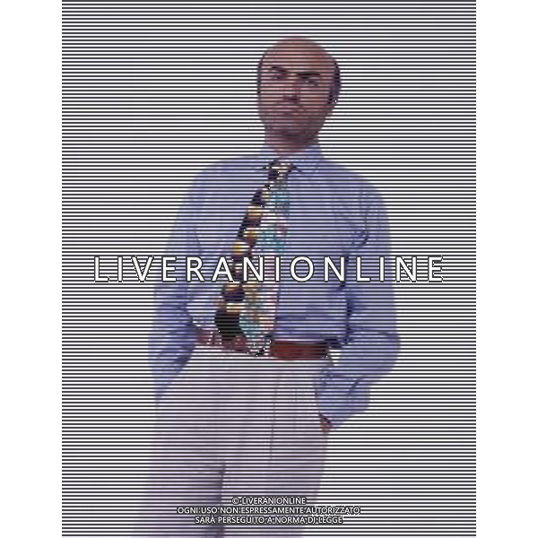 RETROSPETTIVA IVANO MARESCOTTI ATTORE E REGISTA TEATRALE NELLA FOTO IVANO MARESCOTTI IN SALA DI POSA NELL\'ANNO 2000 AG ALDO LIVERANI SAS