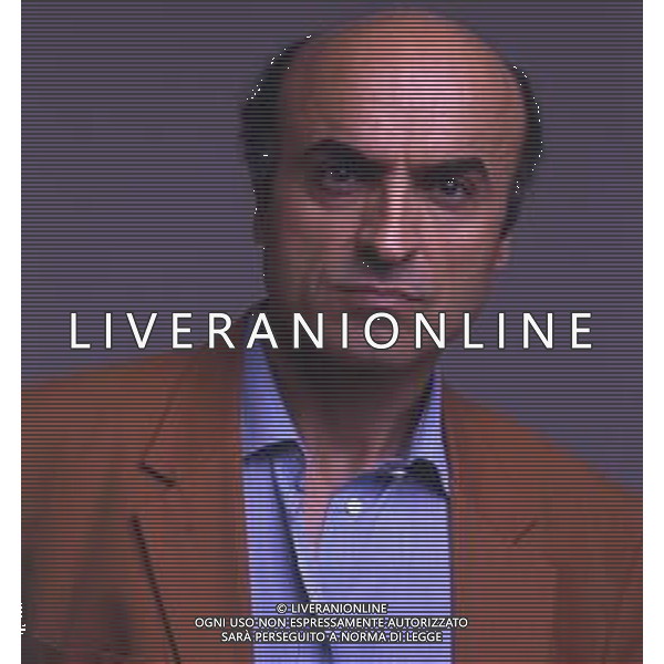 RETROSPETTIVA IVANO MARESCOTTI ATTORE E REGISTA TEATRALE NELLA FOTO IVANO MARESCOTTI IN SALA DI POSA NELL\'ANNO 2000 AG ALDO LIVERANI SAS