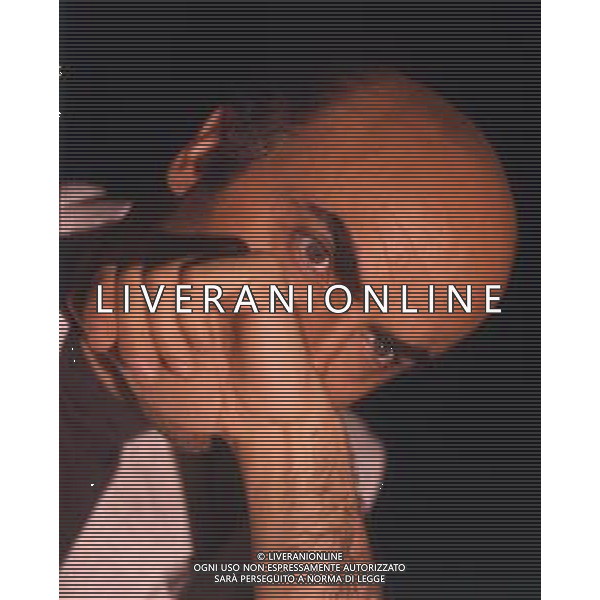 RETROSPETTIVA IVANO MARESCOTTI ATTORE E REGISTA TEATRALE NELLA FOTO IVANO MARESCOTTI IN SALA DI POSA NELL\'ANNO 2000 AG ALDO LIVERANI SAS