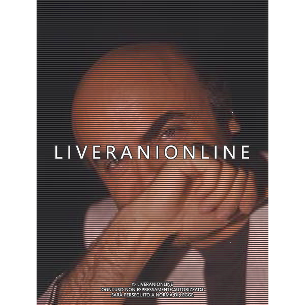 RETROSPETTIVA IVANO MARESCOTTI ATTORE E REGISTA TEATRALE NELLA FOTO IVANO MARESCOTTI IN SALA DI POSA NELL\'ANNO 2000 AG ALDO LIVERANI SAS