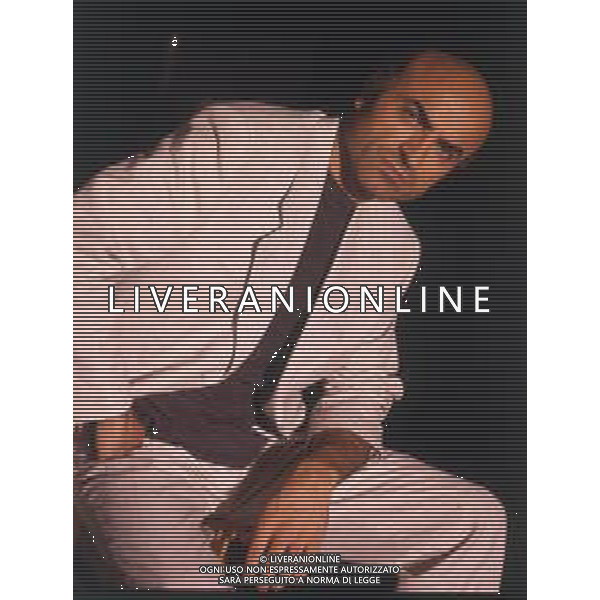 RETROSPETTIVA IVANO MARESCOTTI ATTORE E REGISTA TEATRALE NELLA FOTO IVANO MARESCOTTI IN SALA DI POSA NELL\'ANNO 2000 AG ALDO LIVERANI SAS