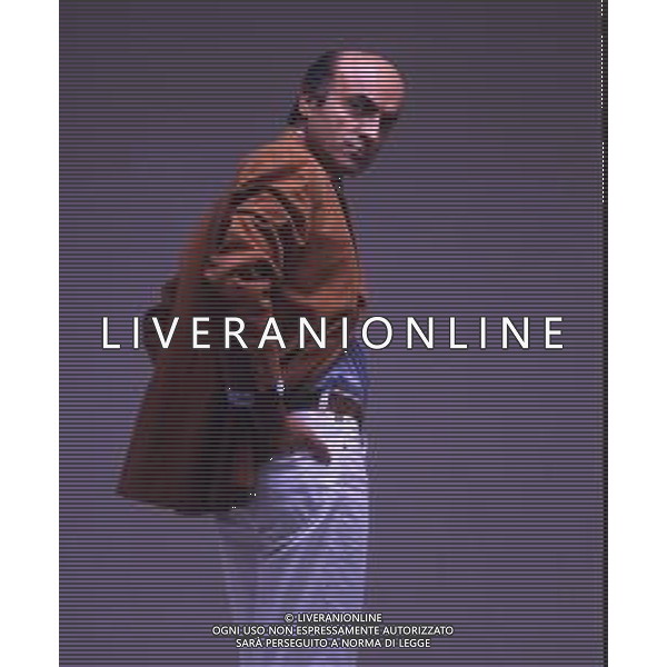 RETROSPETTIVA IVANO MARESCOTTI ATTORE E REGISTA TEATRALE NELLA FOTO IVANO MARESCOTTI IN SALA DI POSA NELL\'ANNO 2000 AG ALDO LIVERANI SAS