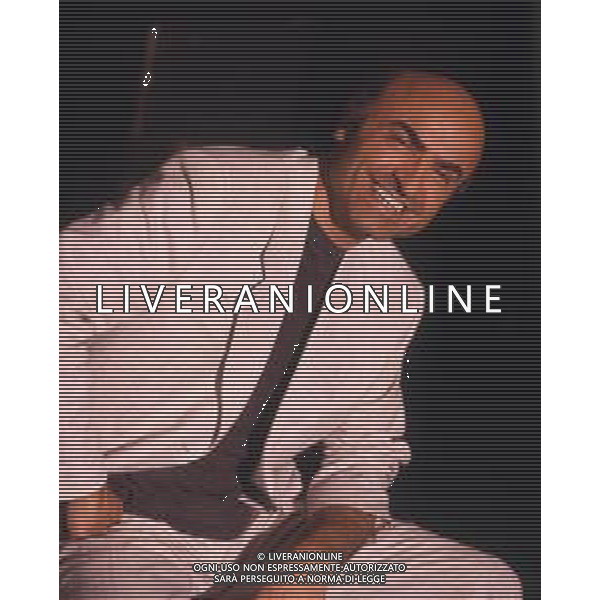 RETROSPETTIVA IVANO MARESCOTTI ATTORE E REGISTA TEATRALE NELLA FOTO IVANO MARESCOTTI IN SALA DI POSA NELL\'ANNO 2000 AG ALDO LIVERANI SAS