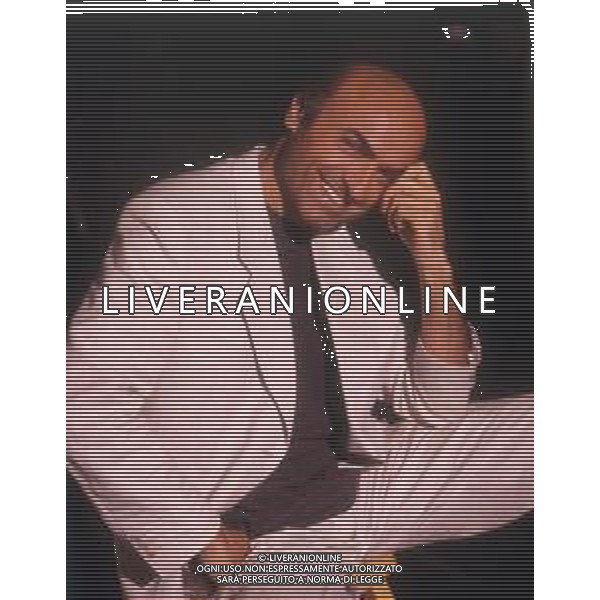 RETROSPETTIVA IVANO MARESCOTTI ATTORE E REGISTA TEATRALE NELLA FOTO IVANO MARESCOTTI IN SALA DI POSA NELL\'ANNO 2000 AG ALDO LIVERANI SAS