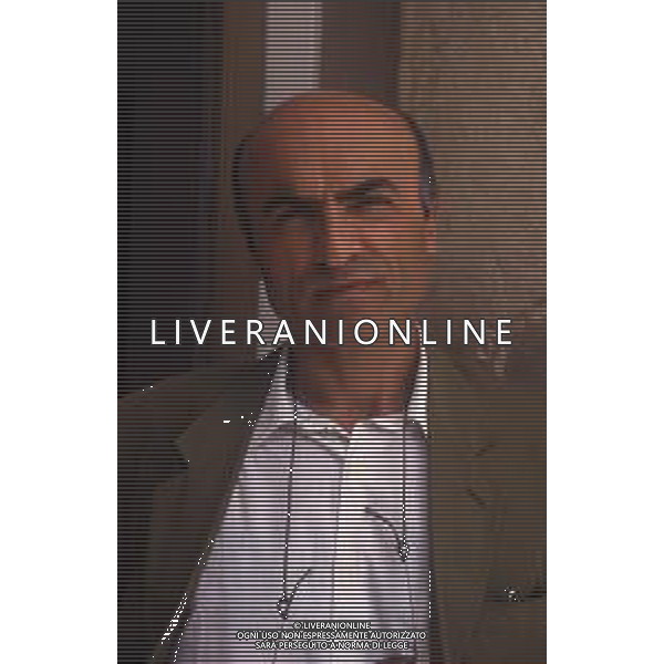 RETROSPETTIVA IVANO MARESCOTTI ATTORE E REGISTA TEATRALE NELLA FOTO IVANO MARESCOTTI IN SALA DI POSA NELL\'ANNO 2000 AG ALDO LIVERANI SAS