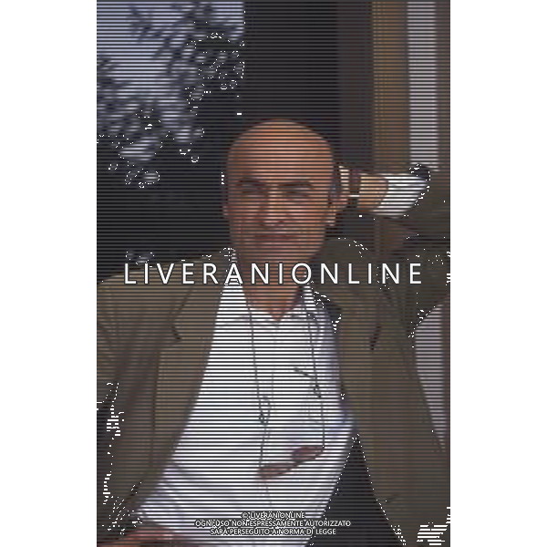RETROSPETTIVA IVANO MARESCOTTI ATTORE E REGISTA TEATRALE NELLA FOTO IVANO MARESCOTTI IN SALA DI POSA NELL\'ANNO 2000 AG ALDO LIVERANI SAS