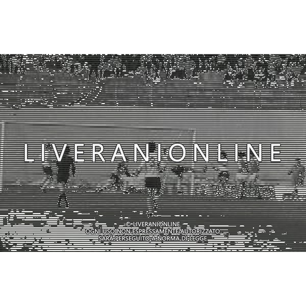 03-03-1985 VARESE CAMPIONATO DI CALCIO SERIE B VARESE-CATANIA 4-1 NELLA FOTO GOALPAOLO TOMASONI AG ALDO LIVERANI SAS