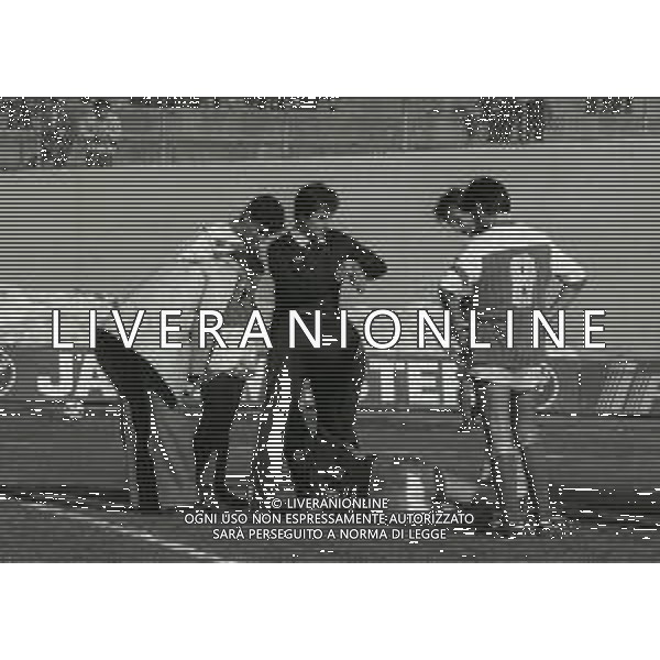 03-03-1985 VARESE CAMPIONATO DI CALCIO SERIE B VARESE-CATANIA 4-1 NELLA FOTO ARBITRO LUCIANO LUCI AG ALDO LIVERANI SAS