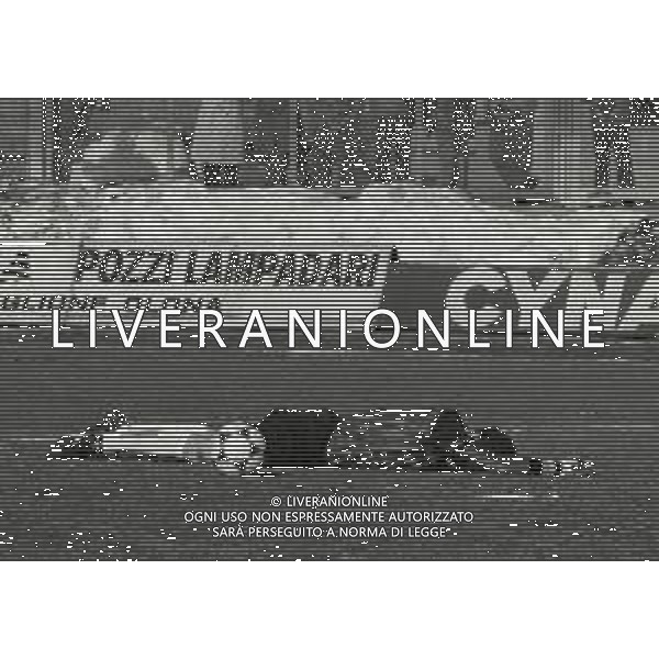 03-03-1985 VARESE CAMPIONATO DI CALCIO SERIE B VARESE-CATANIA 4-1 NELLA FOTO DOPO GOAL VARESE AG ALDO LIVERANI SAS
