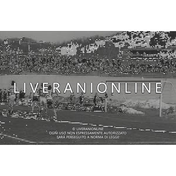 03-03-1985 VARESE CAMPIONATO DI CALCIO SERIE B VARESE-CATANIA 4-1 NELLA FOTO AZIONE DI GIOCO AG ALDO LIVERANI SAS