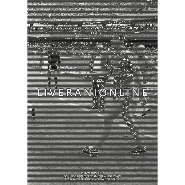 08-09-1985 VERONA CAMPIONATO DI CALCIO SERIE A VERONA -LECCE 2-2 NELLA FOTOèPREBEN LARSEN ELKJAER AG ALDO LIVERANI SAS