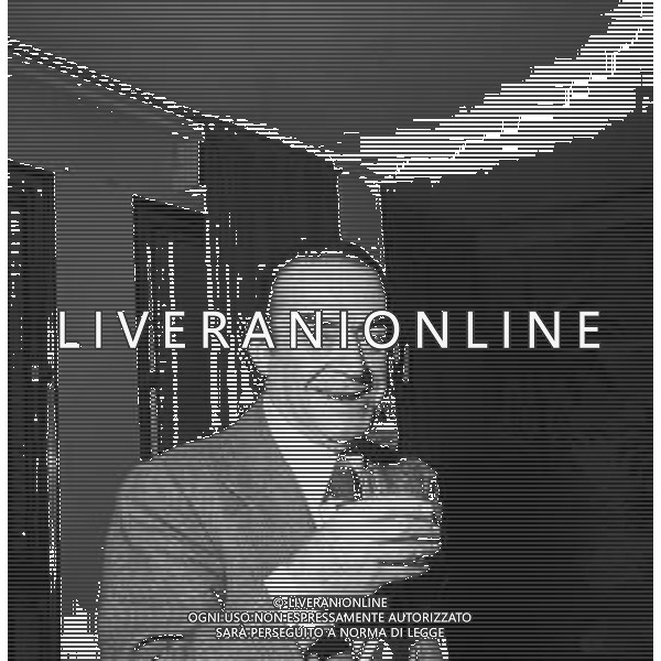 CARLO DAPPORTO ATTORE RETROSPETTIVA NELLA FOTO NELL\'ANNO 1977 A MILANO IN TERRAZZA MARTINI ©Archivio Giovanni Liverani/ AG. ALDO LIVERANI SAS