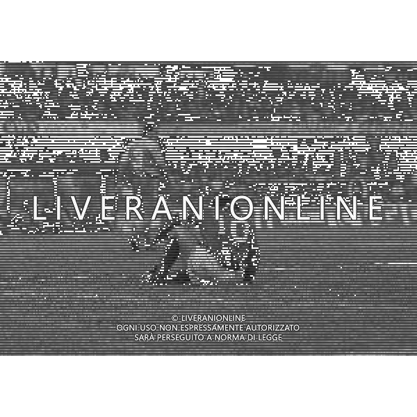 11-12-1988 VERONA CAMPIONATO DI CALCIO SERIE A VERONA-NAPOLI 0-1 NELLA FOTO DIEGO ARMANDO MARADONA AG ALDO LIVERANI SAS