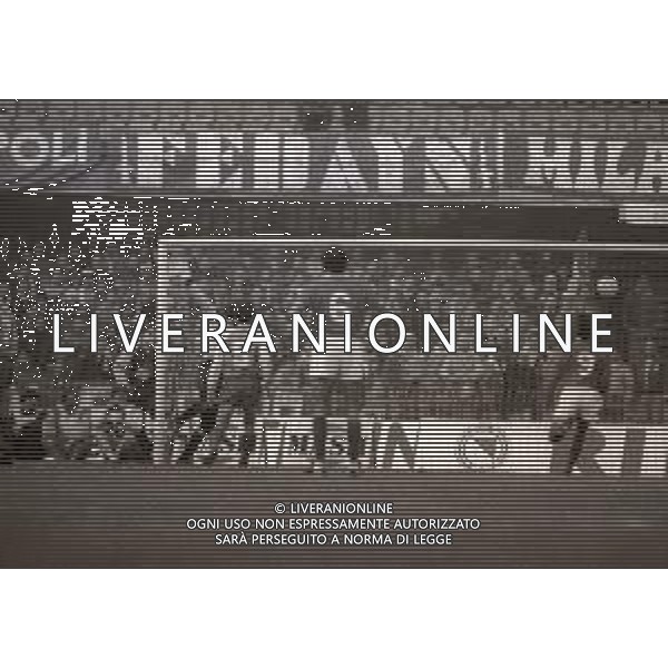11-12-1988 VERONA CAMPIONATO DI CALCIO SERIE A VERONA-NAPOLI 0-1 NELLA FOTO AZIONE DI GIOCO AG ALDO LIVERANI SAS