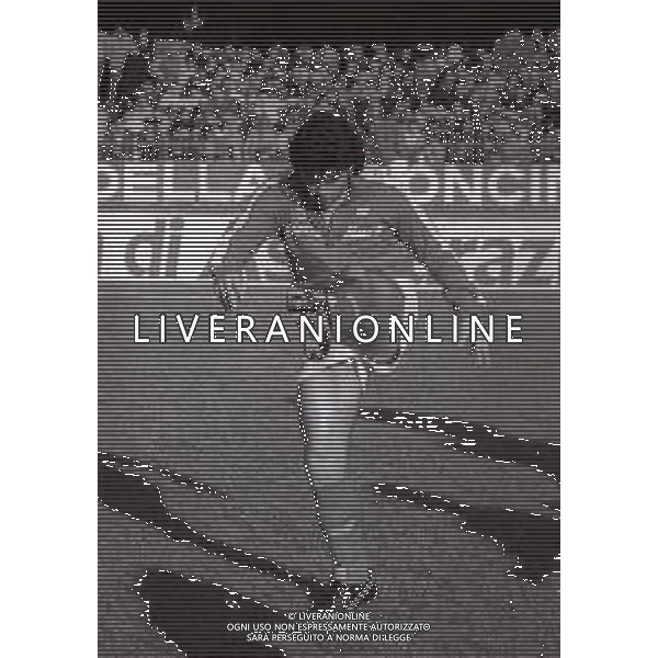 11-12-1988 VERONA CAMPIONATO DI CALCIO SERIE A VERONA-NAPOLI 0-1 NELLA FOTO DIEGO ARMANDO MARADONA AG ALDO LIVERANI SAS