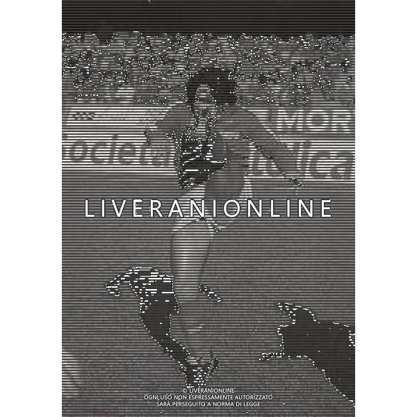 11-12-1988 VERONA CAMPIONATO DI CALCIO SERIE A VERONA-NAPOLI 0-1 NELLA FOTO DIEGO ARMANDO MARADONA AG ALDO LIVERANI SAS