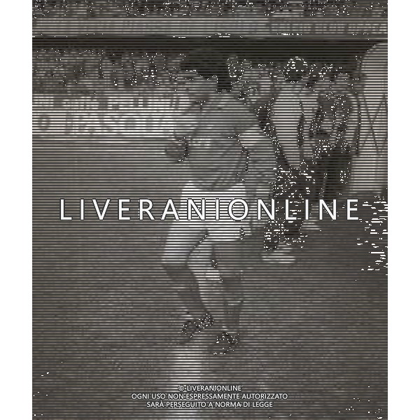 11-12-1988 VERONA CAMPIONATO DI CALCIO SERIE A VERONA-NAPOLI 0-1 NELLA FOTO DIEGO ARMANDO MARADONA AG ALDO LIVERANI SAS