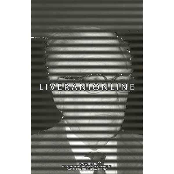 RETROSPETTIVA EMILIO GINO SEGRE\' FISICO E PREMIO NOBEL NELLA FOTO EMILIO GINO SEGRE\' A MILANO NELL\'ANNO 1980 AG ALDO LIVERANI SAS 