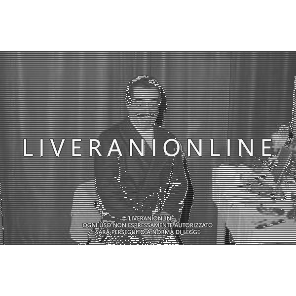 CARLO DAPPORTO ATTORE RETROSPETTIVA NELLA FOTO IN SCENA A TEATRO A MILANO NELL\'ANNO 1975 ©Archivio Giovanni Liverani/ AG. ALDO LIVERANI SAS