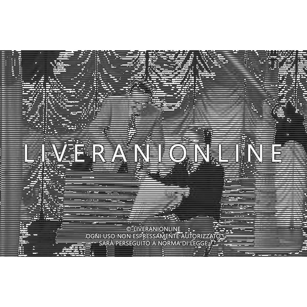 CARLO DAPPORTO ATTORE RETROSPETTIVA NELLA FOTO NEL PROGRAMMA TELEVISIVO A MILANO NELL\'ANNO 1980 ©Archivio Giovanni Liverani/ AG. ALDO LIVERANI SAS