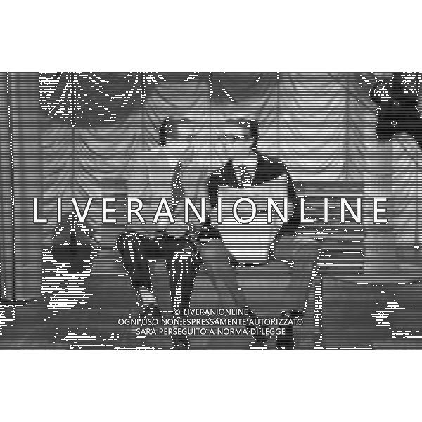 CARLO DAPPORTO ATTORE RETROSPETTIVA NELLA FOTO NEL PROGRAMMA TELEVISIVO A MILANO NELL\'ANNO 1980 ©Archivio Giovanni Liverani/ AG. ALDO LIVERANI SAS