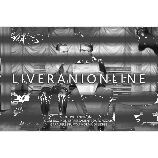 CARLO DAPPORTO ATTORE RETROSPETTIVA NELLA FOTO NEL PROGRAMMA TELEVISIVO A MILANO NELL\'ANNO 1980 ©Archivio Giovanni Liverani/ AG. ALDO LIVERANI SAS