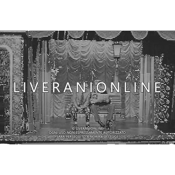CARLO DAPPORTO ATTORE RETROSPETTIVA NELLA FOTO NEL PROGRAMMA TELEVISIVO A MILANO NELL\'ANNO 1980 ©Archivio Giovanni Liverani/ AG. ALDO LIVERANI SAS