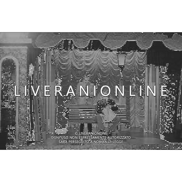 CARLO DAPPORTO ATTORE RETROSPETTIVA NELLA FOTO NEL PROGRAMMA TELEVISIVO A MILANO NELL\'ANNO 1980 ©Archivio Giovanni Liverani/ AG. ALDO LIVERANI SAS