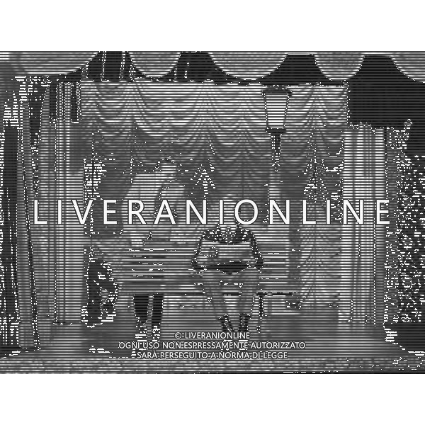 CARLO DAPPORTO ATTORE RETROSPETTIVA NELLA FOTO NEL PROGRAMMA TELEVISIVO A MILANO NELL\'ANNO 1980 ©Archivio Giovanni Liverani/ AG. ALDO LIVERANI SAS