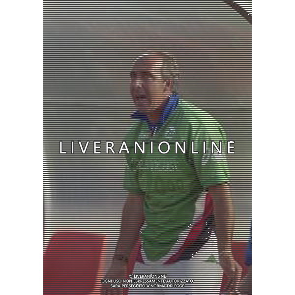 1999-2000 VAL DI FIEMME-PARTITA AMICHEVOLE SAMPDORIA CALCIO NELLA FOTO GIAN PIERO VENTURA ALLENATORE SAMPDORIA CALCIO AG ALDO LIVERANI SAS