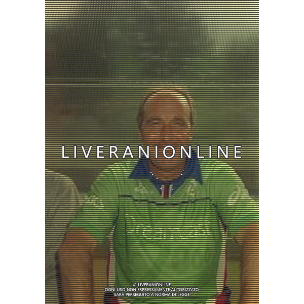 1999-2000 VAL DI FIEMME-PARTITA AMICHEVOLE SAMPDORIA CALCIO NELLA FOTO GIAN PIERO VENTURA ALLENATORE SAMPDORIA CALCIO AG ALDO LIVERANI SAS