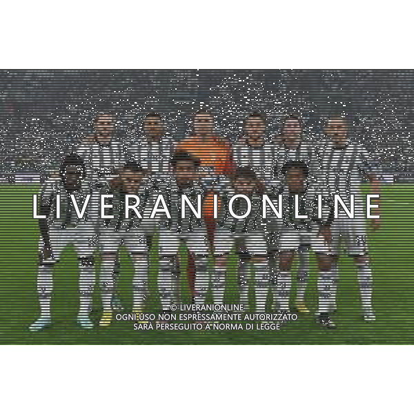 Torino 21.10.2022 Allianz Stadium ©Manuela Viganti/Agenzia Aldo Liverani Juventus vs Empoli Campionato Calcio Serie A TIM 2022/2023 11a giornata Nella foto: Formazione Juventus (in piedi Adrien Rabiot-Danilo-Woiciech Szczesny-Daniele Rugani-Dusan Vlahovic-Leonardo Bonucci)-(Accosciati Moise Kean-Filip Kostic-Weston McKennie-Manuel Locatelli-Juan Cuadrado) / AGENZIA ALDO LIVERANI SAS
