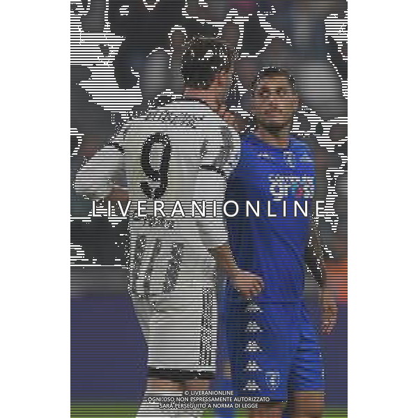 Torino 21.10.2022 Allianz Stadium ©Manuela Viganti/Agenzia Aldo Liverani Juventus vs Empoli Campionato Calcio Serie A TIM 2022/2023 11a giornata Nella foto: battibecco tra dusan vlahovic e filippo bandinelli / AGENZIA ALDO LIVERANI SAS