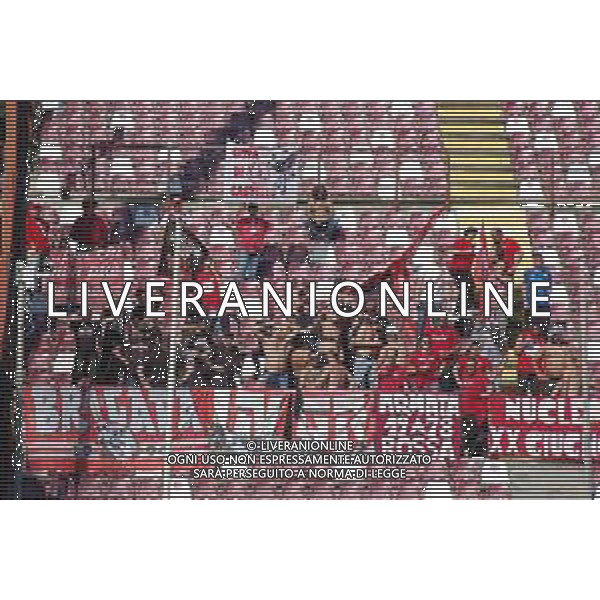 Reggina vs Perugia Serie B 2022-2023. 22 Ottobre 2022 Stadio Oreste Granillo - Reggio Calabria In foto: Tifosi Perugia Reggina vs Perugia Serie B 2022-2023. Otctober 22, 2022 at Stadio Oreste Granillo in Reggio Calabria, Italy. In pic: ©Andrea ROSITO / AGENZIA ALDO LIVERANI SAS