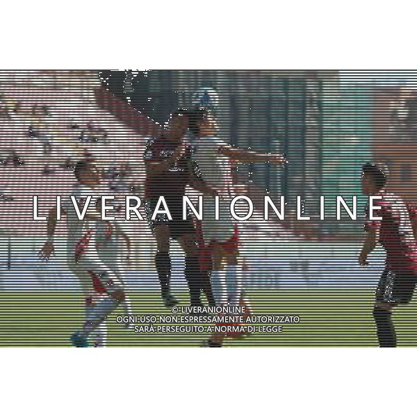 Reggina vs Perugia Serie B 2022-2023. 22 Ottobre 2022 Stadio Oreste Granillo - Reggio Calabria In foto: Melchiorri e Cionek contrasto aereo Reggina vs Perugia Serie B 2022-2023. Otctober 22, 2022 at Stadio Oreste Granillo in Reggio Calabria, Italy. In pic: ©Andrea ROSITO / AGENZIA ALDO LIVERANI SAS