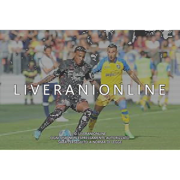 Frosinone vs Bari Campionato Serie B - 10 Giornata Stadio B.Stirpe - Frosinone 22-10-2022 nella foto Folorunsho e Insigne ©Federico Gaetano / AGENZIA ALDO LIVERANI SAS