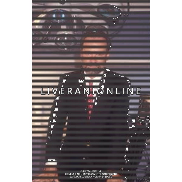 RETROSPETTIVA ANTONIO RICCI AUTORE TELEVISIVO NELLA FOTO ANTONIO RICCI NELLA TRASMISSIONE “ODIENS“ AG ALDO LIVERANI SAS 