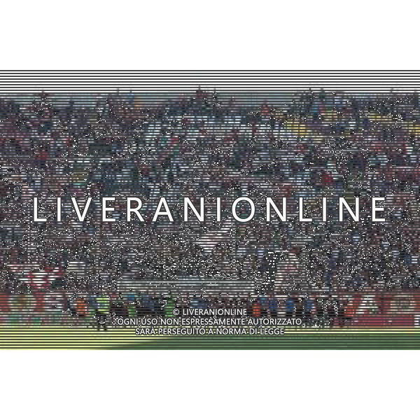 REGGINA VS PERUGIA CAMPIONATO CALCIO SERIE B REGGIO CALABRIA 22/10/2022 NELLA FOTO REGGINA SOTTO LA CURVA DEI TIFOSI A FINE GARA ©GARREFFA / AGENZIA ALDO LIVERANI SAS