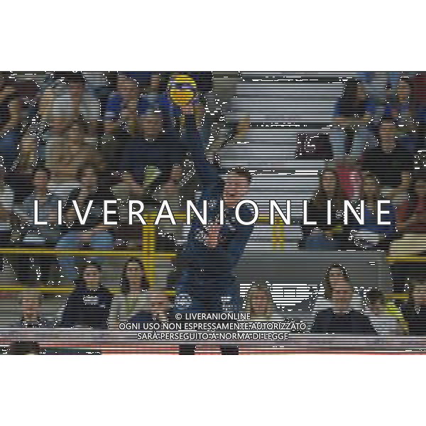Rok Mozic - WithU Verona al servizio durante la partita tra WithU Verona e Gioiella Prisma Taranto valida per la quarta giornata del campionato italiano di volley Superlega tenutosi a Verona, Italy il 21 ottobre 2021 presso il Pala AGSM-AIM. ©Tommasini / AGENZIA ALDO LIVERANI SAS