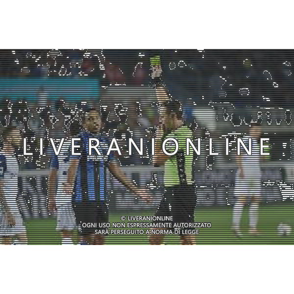 TVRG l\'arbitro Rosario Abisso di Palermo ammonisce Luis Muriel (Atalanta) per simulazione Atalanta vs Lazio Bergamo 23-10-2022 Gewiss Stadium - Stadio Atleti Azzurri d\'Italia Campionato Serie A TIM - 11a giornata foto Roberto Garavaglia/ag. Aldo Liverani sas / AGENZIA ALDO LIVERANI SAS