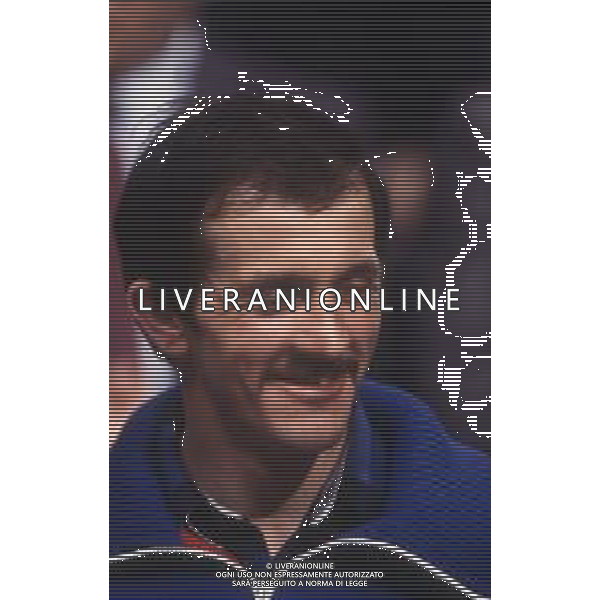 RETROSPETTIVA MAURIZIO DA ZOLT FONDISTA NELLA FOTO MAURIZIO DA ZOLT ALLA TRASMISSIONE DELLA DOMENICA SPORTIVA NELL\'ANNO 1986-1987 AG ALDO LIVERANI SAS