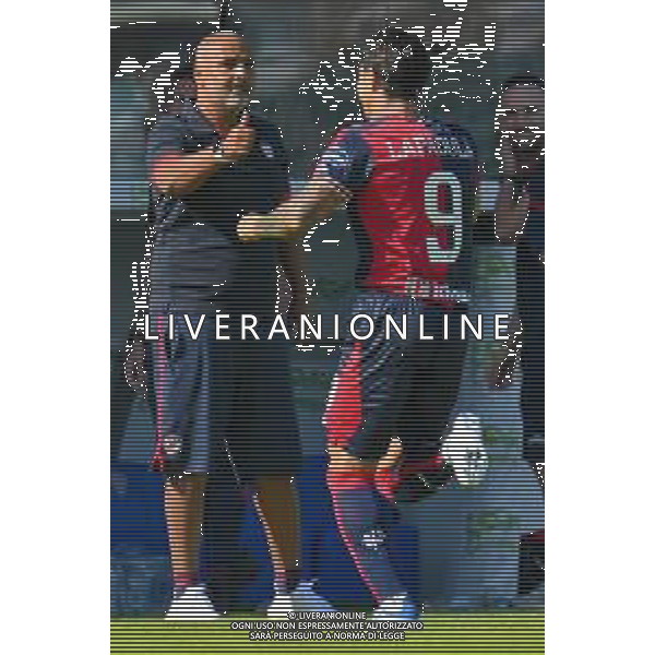 29-10-2022. Cagliari Calcio-Reggina C.S. 11° giornata serie BKT 2022/2023, stadio Unipol Domus Cagliari. Foto Salvatore Moi/Aldo Liverani s.a.s. Nella foto: Gol ed esultanza del Cagliari contro Reggina in casa, allo Stadio Unipol Domus di Cagliari. Segna: Gianluca Lapadula Cagliari ©MOI SALVATORE/AGENZIA ALDO LIVERANI SAS