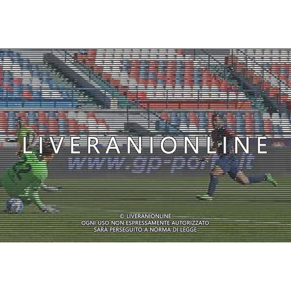 Cosenza vs Frosinone Serie B 2022-2023. Otctober 29, 2022 at Stadio San Vito-Marulla in Cosenza, Italy. In pic: Davide Merola gol ©Andrea Rosito/AGENZIA ALDO LIVERANI SAS