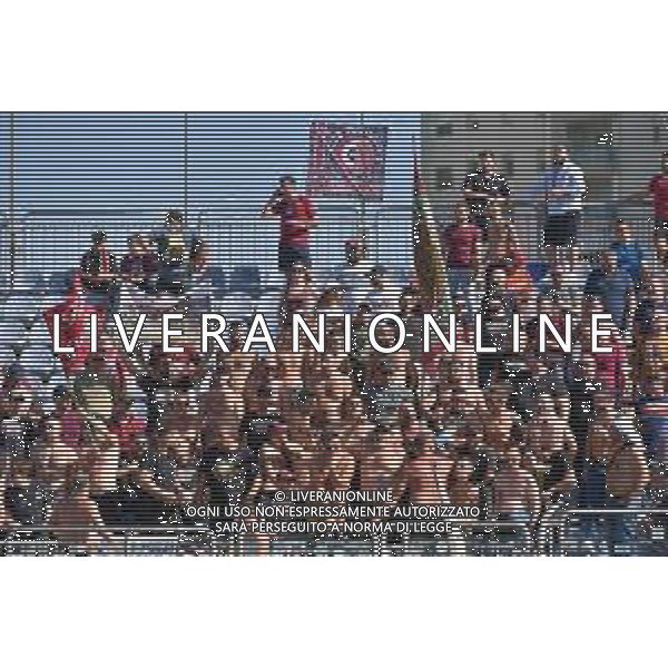 29-10-2022. Cagliari Calcio-Reggina C.S. 11° giornata serie BKT 2022/2023, stadio Unipol Domus Cagliari. Foto Salvatore Moi/Aldo Liverani s.a.s. Nella foto: Tifosi della Reggina nel settore ospiti, allo Stadio Unipol Domus di Cagliari. ©MOI /AGENZIA ALDO LIVERANI SAS