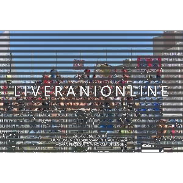29-10-2022. Cagliari Calcio-Reggina C.S. 11° giornata serie BKT 2022/2023, stadio Unipol Domus Cagliari. Foto Salvatore Moi/Aldo Liverani s.a.s. Nella foto: Tifosi della Reggina nel settore ospiti, allo Stadio Unipol Domus di Cagliari. ©MOI /AGENZIA ALDO LIVERANI SAS