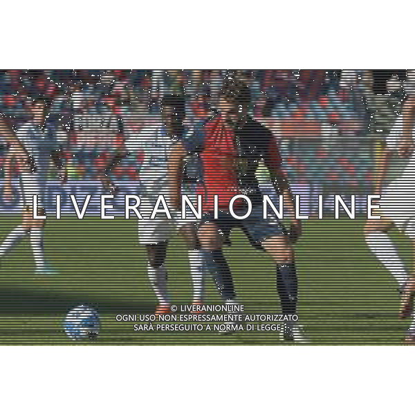 Cosenza vs Frosinone Serie B 2022-2023. Otctober 29, 2022 at Stadio San Vito-Marulla in Cosenza, Italy. In pic: Karlo Butic and Ben Kone ©Andrea Rosito /AGENZIA ALDO LIVERANI SAS