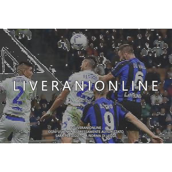 Stefan de Vrij (Inter) segna il gol dell\'1 a 0 Inter vs Sampdoria Milano 29-10-2022 Stadio Giuseppe Meazza - San Siro Campionato Serie A TIM - 12a giornata foto Roberto Garavaglia/ag. Aldo Liverani sas / AGENZIA ALDO LIVERANI SAS