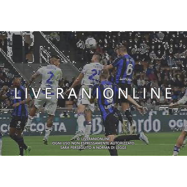 Stefan de Vrij (Inter) segna il gol dell\'1 a 0 Inter vs Sampdoria Milano 29-10-2022 Stadio Giuseppe Meazza - San Siro Campionato Serie A TIM - 12a giornata foto Roberto Garavaglia/ag. Aldo Liverani sas / AGENZIA ALDO LIVERANI SAS