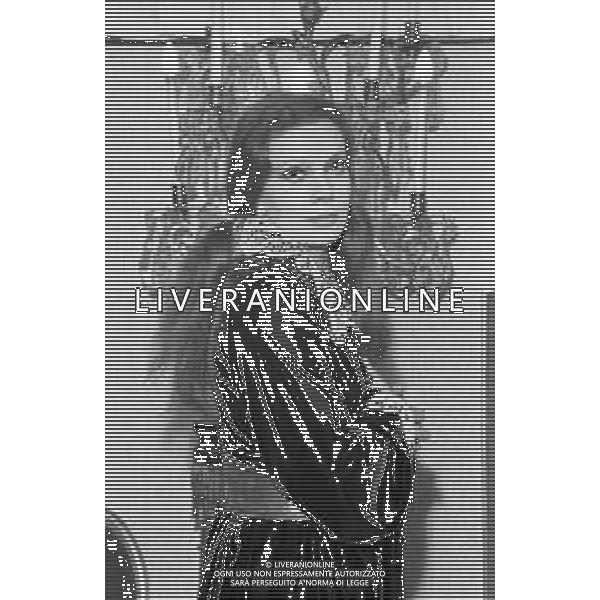 RETROSPETTIVA STEFANIA CAREDDU ATTRICE NELLA FOTO NELLA SUA ABITAZIONE A BERGAMO NOVEMBRE 1976 ©Archivio Giovanni Liverani/AGENZIA ALDO LIVERANI SAS