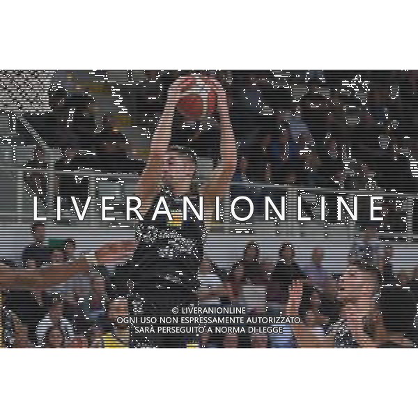 Diego Flaccadori - Dolomiti Energia Trentino a rimbalzo durante il match tra Dolomiti Trentino Energia e Givova Scafati valido per la quinta giornata del campionato Italiano di basket serie A1. 30 Ottobre 2022, BLM Group Arena, Trento Italia FOTO ROBERTO TOMMASINI-AG ALDO LIVERANI SAS